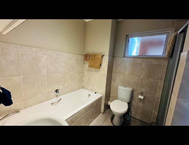 2 BEDROOM TOWNHOUSE FOR SALE IN GERMISTON CENTRAL